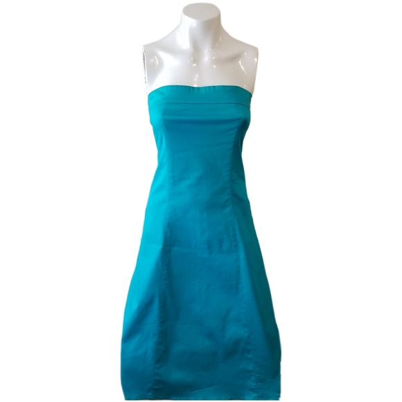 Dresses & Skirts - Aqua blue strapless fitted dress